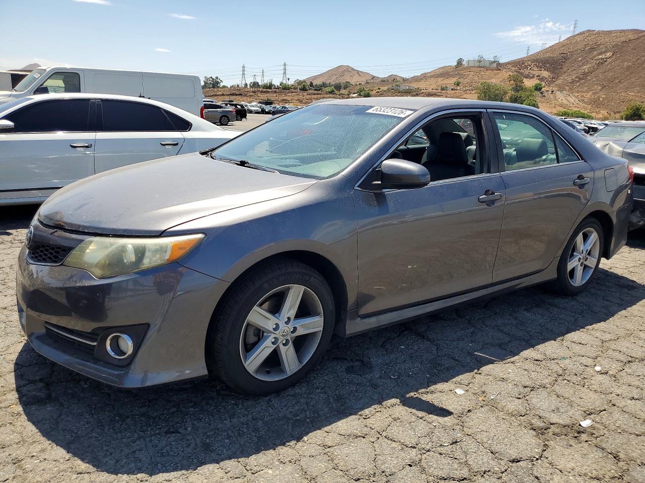 2014 TOYOTA CAMRY