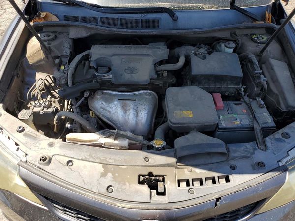 2014 TOYOTA CAMRY