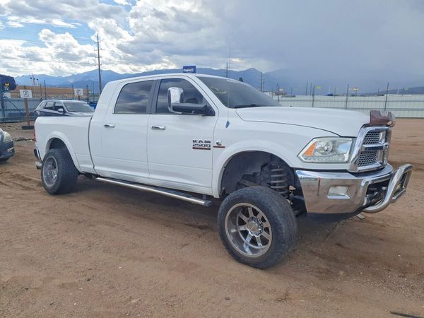 2013 RAM 2500 Laramie — Passenger 3/4