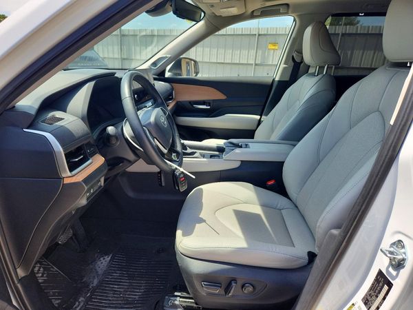 2025 TOYOTA GRAND HIGHLANDER