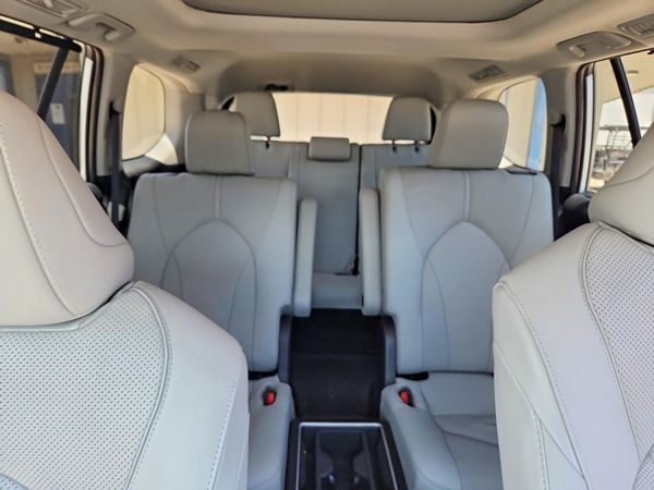 2025 TOYOTA GRAND HIGHLANDER