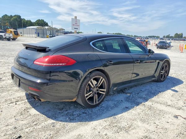 2014 PORSCHE PANAMERA S (2WD), 4S (4WD)
