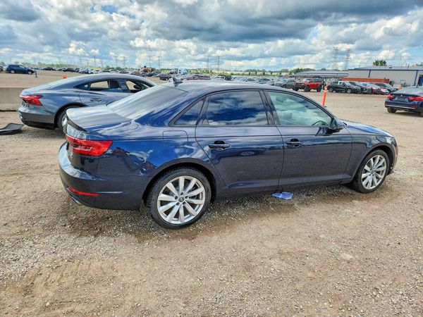 2017 AUDI A4 quattro Premium