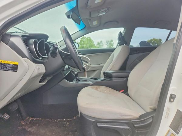2015 KIA OPTIMA GL - Middle-low