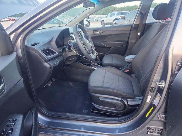 2018 HYUNDAI ACCENT SE and SEL