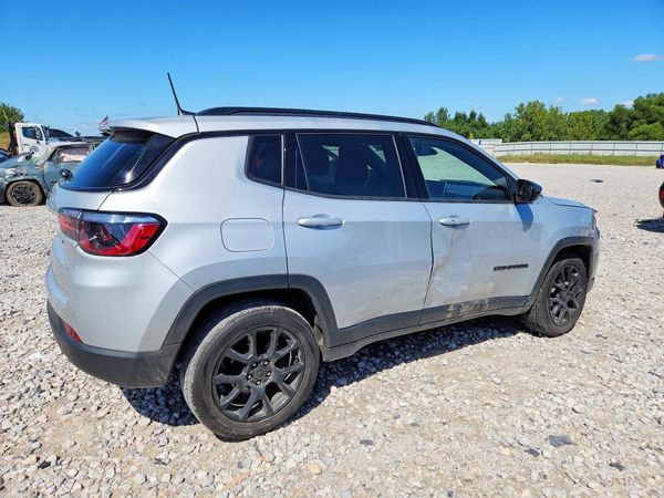 2026 JEEP COMPASS Latitude/North
