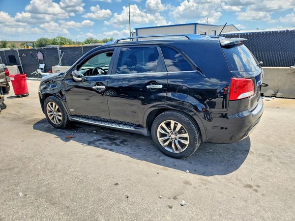 2013 KIA SORENTO SX