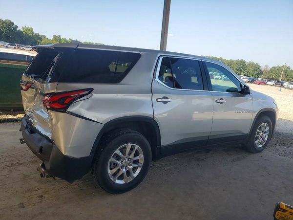2022 CHEVROLET TRAVERSE LS