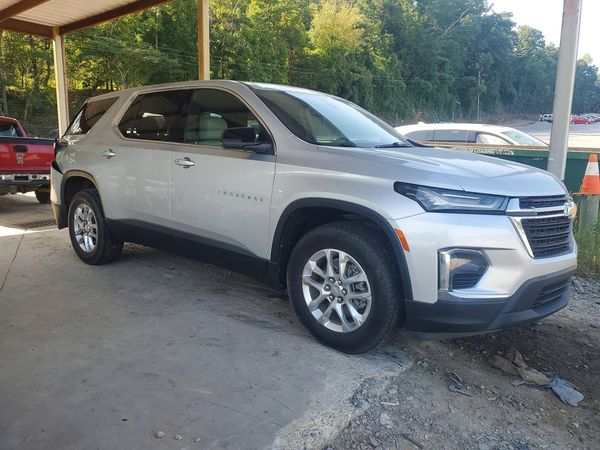 2022 CHEVROLET TRAVERSE LS