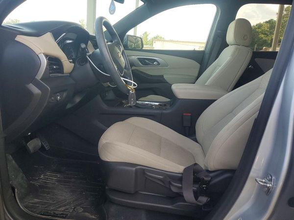2022 CHEVROLET TRAVERSE LS