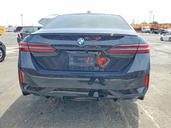 2026 BMW 530