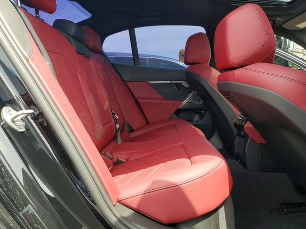 2026 BMW 530
