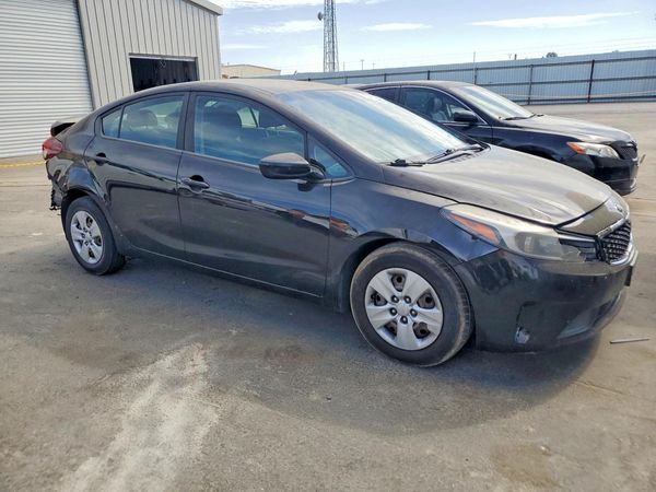 2018 KIA FORTE LX Base