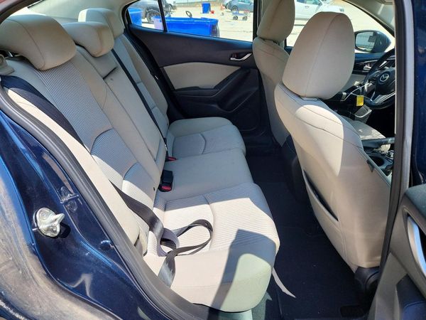 2016 MAZDA 3 Touring/GS