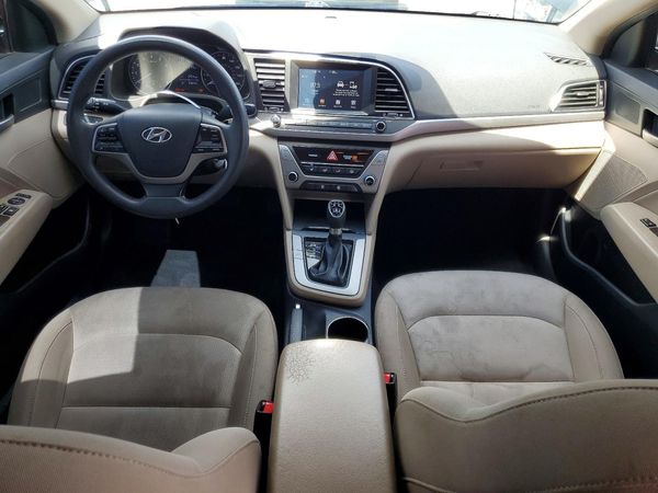 2017 HYUNDAI ELANTRA