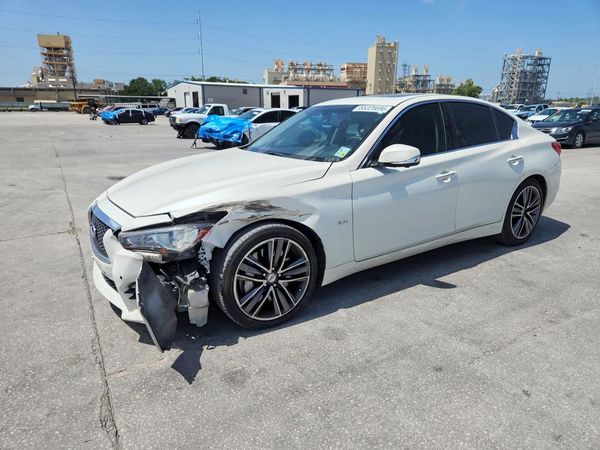 2016 INFINITI Q50