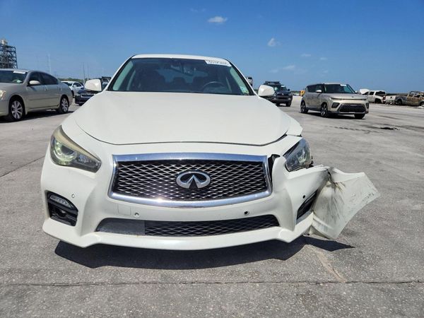 2016 INFINITI Q50