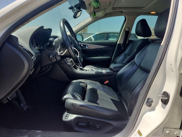 2016 INFINITI Q50