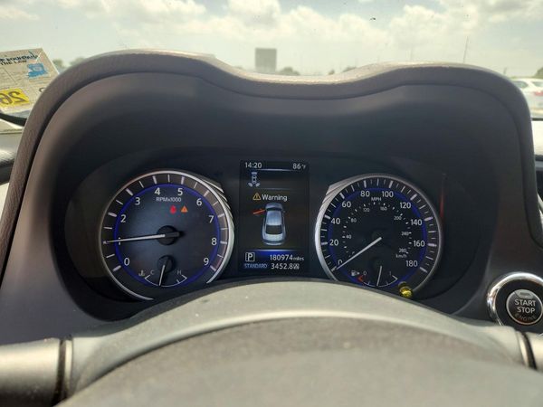 2016 INFINITI Q50