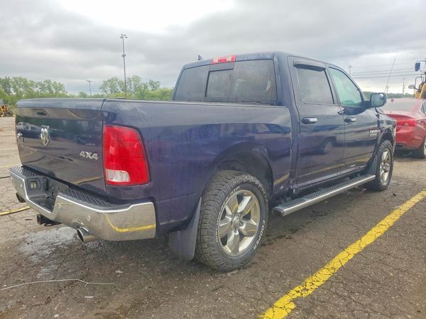 2018 RAM 1500 SLT