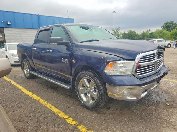 2018 RAM 1500 SLT