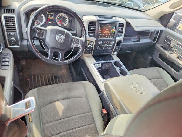 2014 RAM 1500 SLT