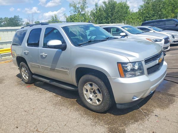 2013 CHEVROLET TAHOE LT — Passenger 3/4