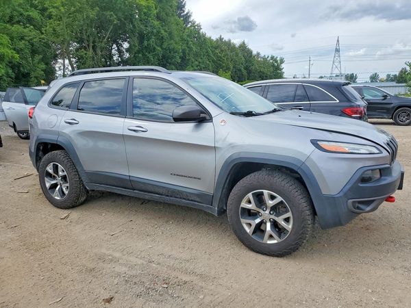 2016 JEEP CHEROKEE TRAILHAWK 4X4