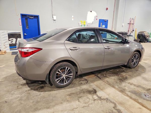 2016 TOYOTA COROLLA