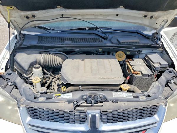 2013 DODGE GRAND CARAVAN SE