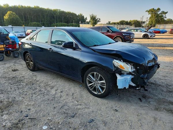 2016 TOYOTA CAMRY