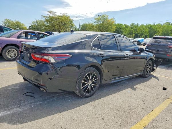 2021 TOYOTA CAMRY