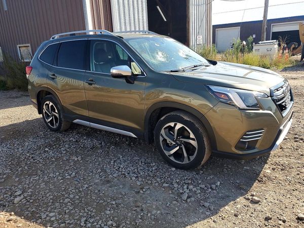 2022 SUBARU FORESTER Touring