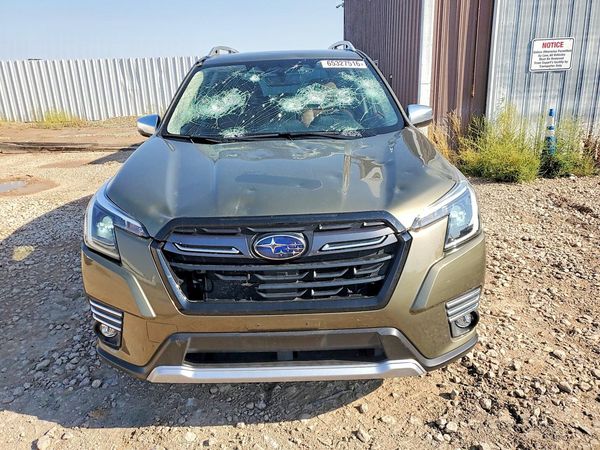 2022 SUBARU FORESTER Touring