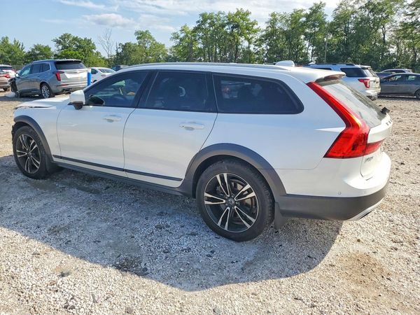 2018 VOLVO V90 CROSS COUNTRY