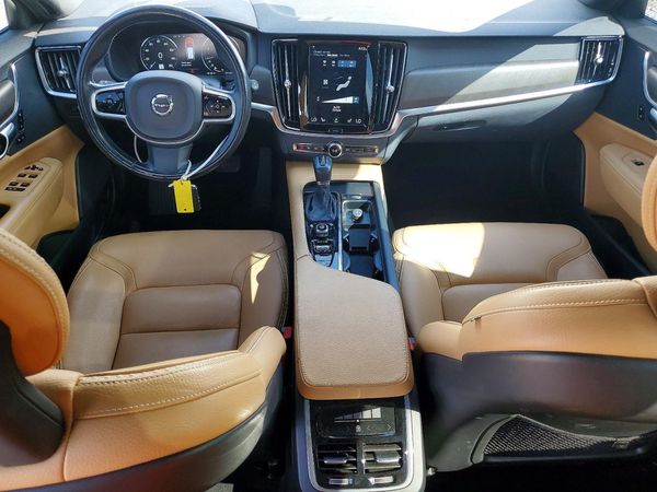 2018 VOLVO V90 CROSS COUNTRY