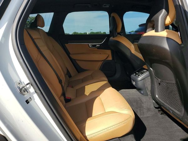 2018 VOLVO V90 CROSS COUNTRY