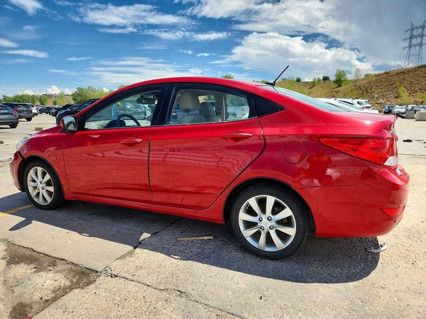 2012 HYUNDAI ACCENT GLS (Middle grade)