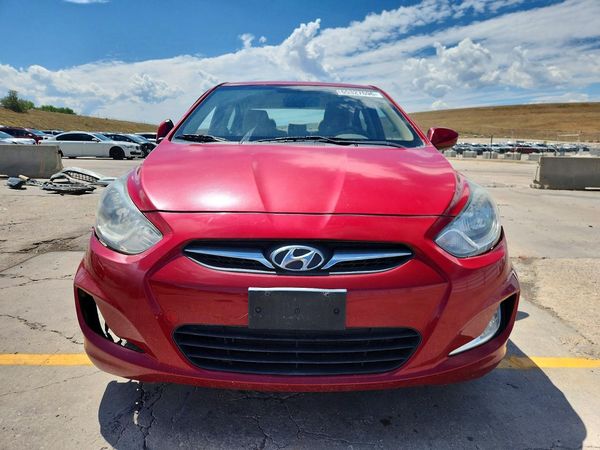 2012 HYUNDAI ACCENT GLS (Middle grade)