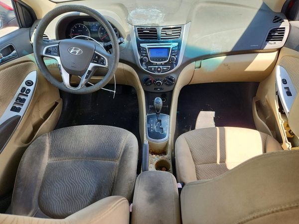 2012 HYUNDAI ACCENT GLS (Middle grade)