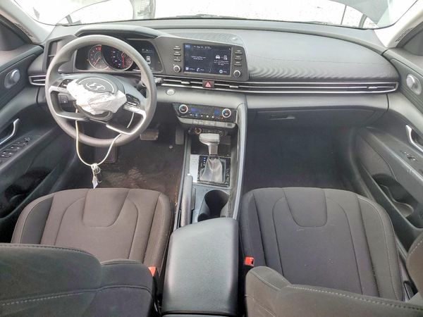 2022 HYUNDAI ELANTRA