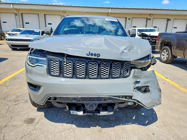2022 JEEP GRAND CHEROKEE