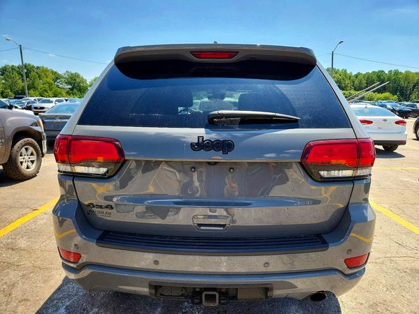 2022 JEEP GRAND CHEROKEE