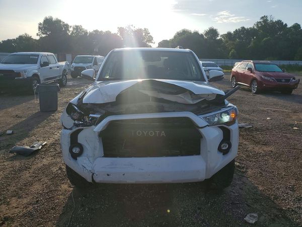 2023 TOYOTA 4RUNNER
