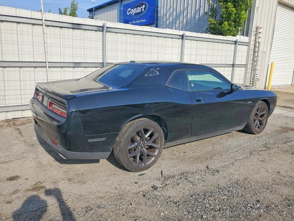 2015 DODGE CHALLENGER SXT