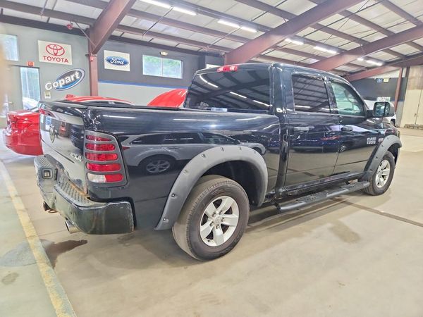 2014 RAM 1500 ST CREW CAB 4X4