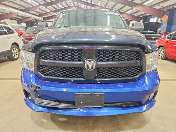 2014 RAM 1500 ST CREW CAB 4X4