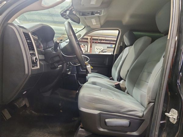 2014 RAM 1500 ST CREW CAB 4X4