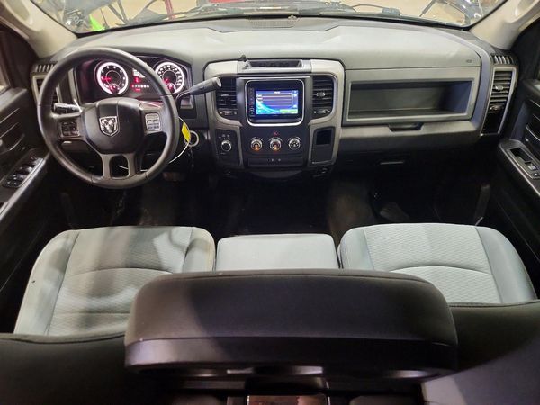 2014 RAM 1500 ST CREW CAB 4X4