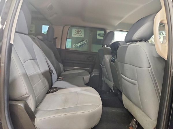 2014 RAM 1500 ST CREW CAB 4X4